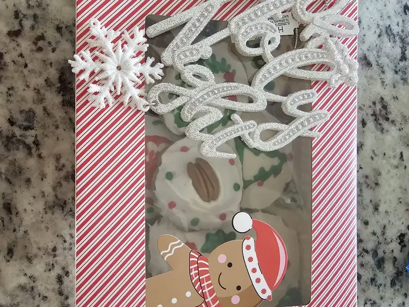 Holiday cookie gift box with a gingerbread design